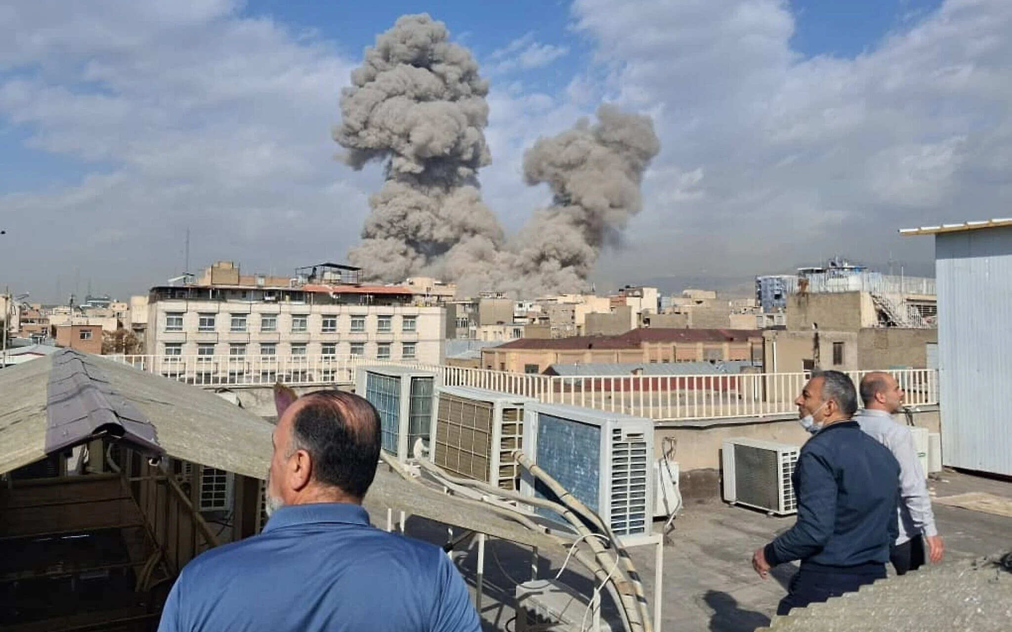 Des Iraniens confient au Times of Israel leur fierte envers Israel et les Etats-Unis pour la mort de Khamenei, mais redoutent la suite